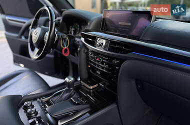 Позашляховик / Кросовер Lexus LX 2019 в 