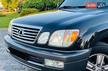 Внедорожник / Кроссовер Lexus LX 2006 в 