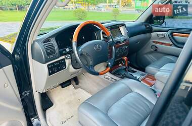 Внедорожник / Кроссовер Lexus LX 2006 в 