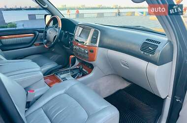 Внедорожник / Кроссовер Lexus LX 2006 в 