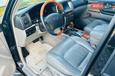 Внедорожник / Кроссовер Lexus LX 2006 в 