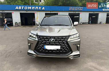 Внедорожник / Кроссовер Lexus LX 2016 в Киеве