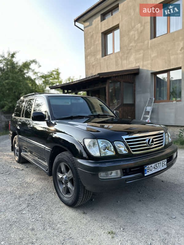 Lexus LX 2006