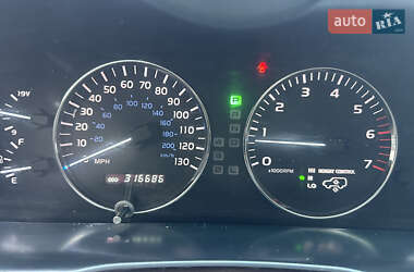 Внедорожник / Кроссовер Lexus LX 2006 в 