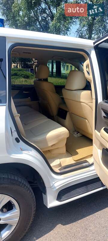 Внедорожник / Кроссовер Lexus LX 2017 в Днепре фото 7 Внедорожник / Кроссовер Lexus LX 2017 в Днепре