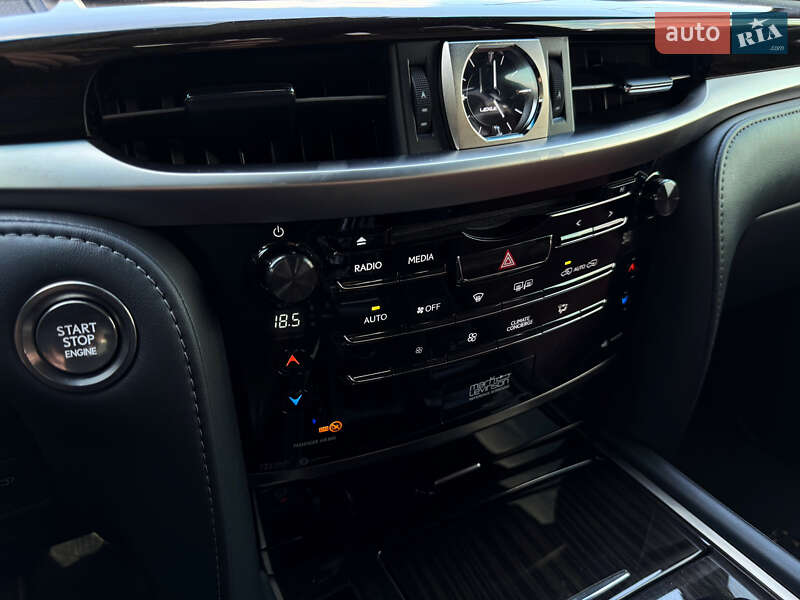 Внедорожник / Кроссовер Lexus LX 2019 в Киеве