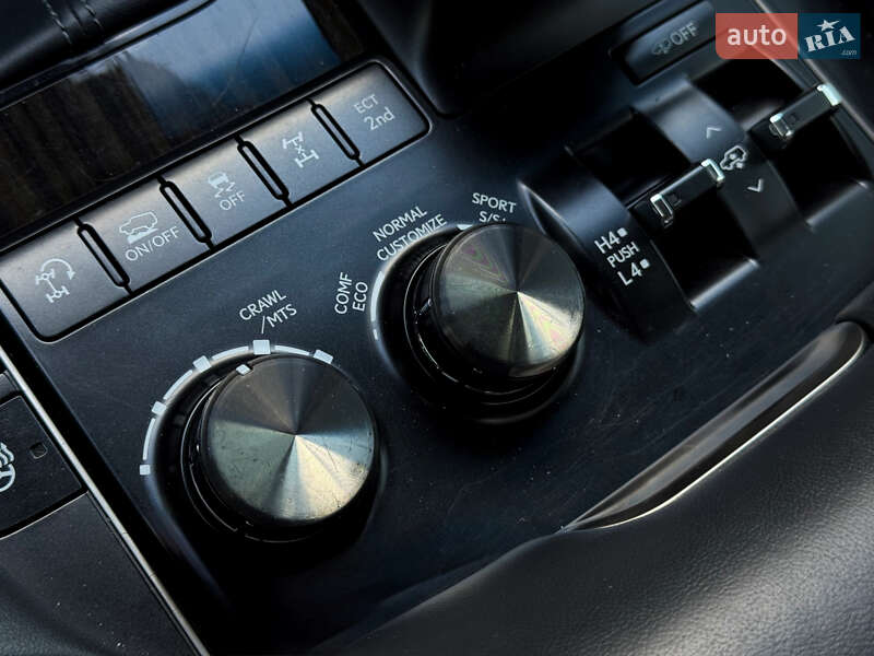 Внедорожник / Кроссовер Lexus LX 2019 в Киеве