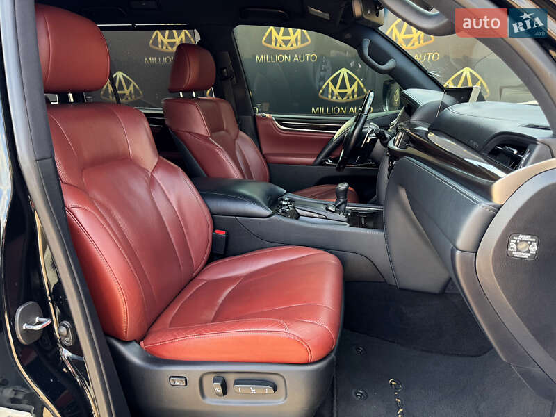 Внедорожник / Кроссовер Lexus LX 2019 в Киеве