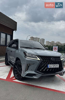 Внедорожник / Кроссовер Lexus LX 2017 в 