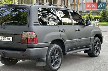 Внедорожник / Кроссовер Lexus LX 2000 в 