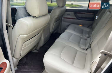 Внедорожник / Кроссовер Lexus LX 2000 в 