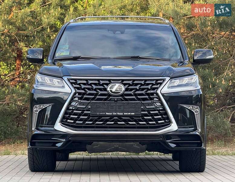 Позашляховик / Кросовер Lexus LX 2016 в Рівному