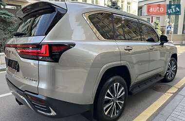 Позашляховик / Кросовер Lexus LX 2022 в 