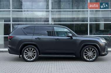Внедорожник / Кроссовер Lexus LX 2023 в 