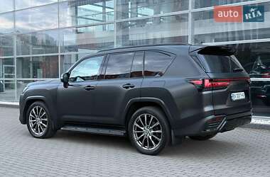Внедорожник / Кроссовер Lexus LX 2023 в 