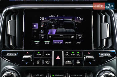 Позашляховик / Кросовер Lexus LX 2024 в 