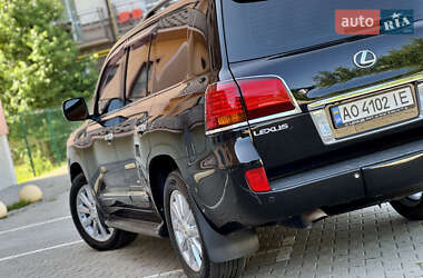 Позашляховик / Кросовер Lexus LX 2008 в 