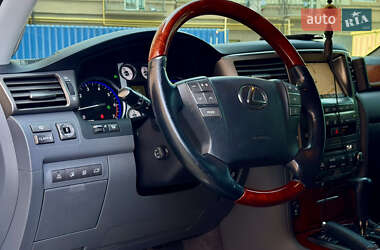 Позашляховик / Кросовер Lexus LX 2008 в 
