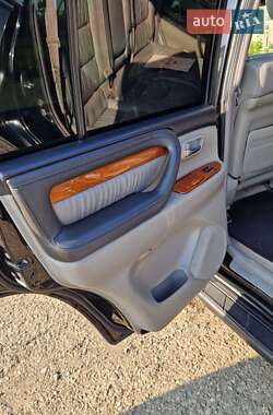 Внедорожник / Кроссовер Lexus LX 2007 в 
