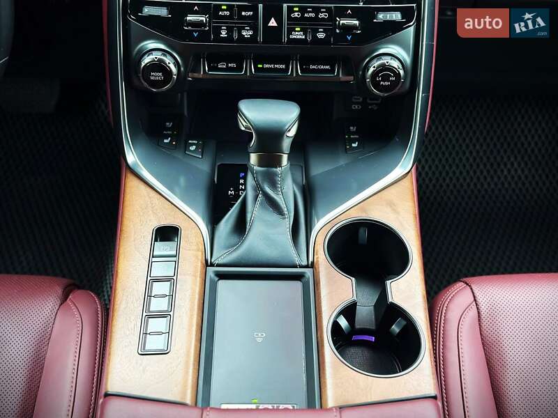 Внедорожник / Кроссовер Lexus LX 2022 в Киеве фото 39 Внедорожник / Кроссовер Lexus LX 2022 в Киеве