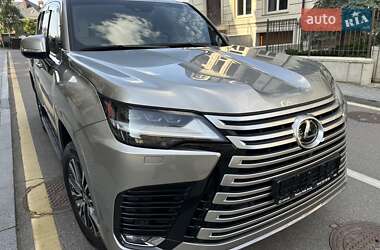 Внедорожник / Кроссовер Lexus LX 2022 в 