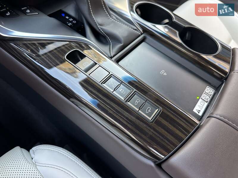 Внедорожник / Кроссовер Lexus LX 2022 в Киеве