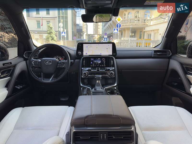 Внедорожник / Кроссовер Lexus LX 2022 в Киеве