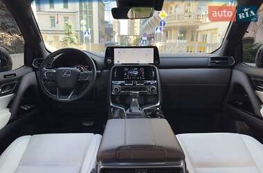 Внедорожник / Кроссовер Lexus LX 2022 в 