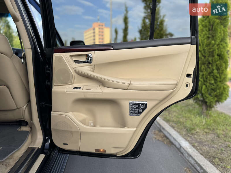 Внедорожник / Кроссовер Lexus LX 2011 в Киеве
