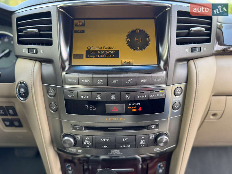 Внедорожник / Кроссовер Lexus LX 2011 в Киеве
