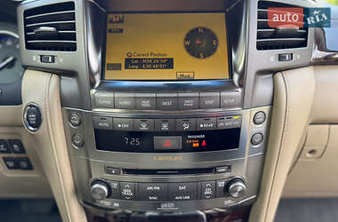 Внедорожник / Кроссовер Lexus LX 2011 в 