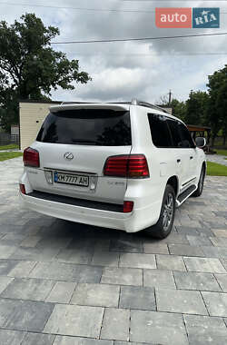 Внедорожник / Кроссовер Lexus LX 2011 в 