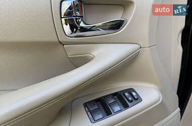 Внедорожник / Кроссовер Lexus LX 2008 в 