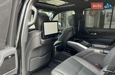Позашляховик / Кросовер Lexus LX 2023 в 