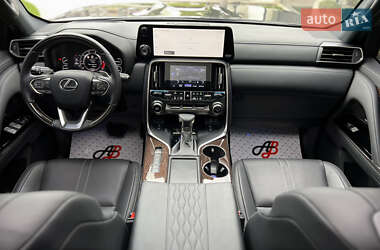 Позашляховик / Кросовер Lexus LX 2023 в 