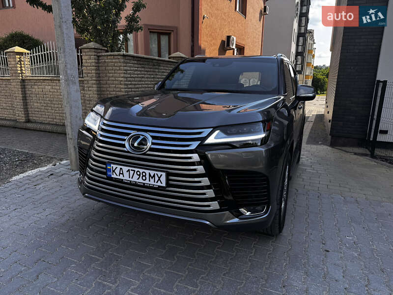 Внедорожник / Кроссовер Lexus LX 2022 в Черновцах