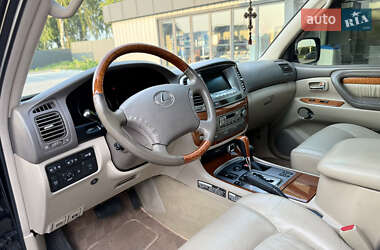 Внедорожник / Кроссовер Lexus LX 2006 в 