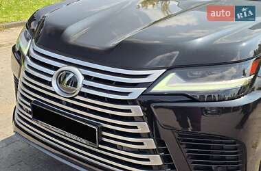 Внедорожник / Кроссовер Lexus LX 2023 в 
