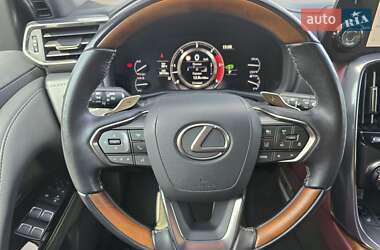 Внедорожник / Кроссовер Lexus LX 2023 в 