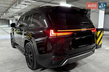Внедорожник / Кроссовер Lexus LX 2023 в 