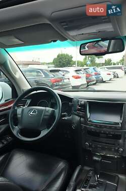 Позашляховик / Кросовер Lexus LX 2010 в 