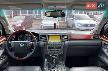 Внедорожник / Кроссовер Lexus LX 2010 в 
