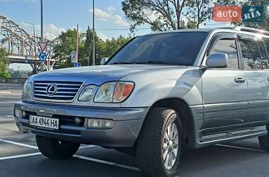 Внедорожник / Кроссовер Lexus LX 2004 в 