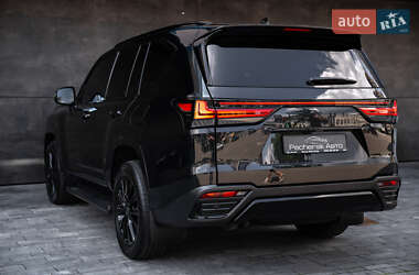 Позашляховик / Кросовер Lexus LX 2022 в 