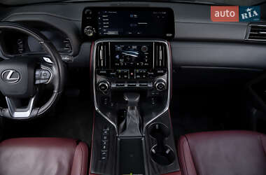 Позашляховик / Кросовер Lexus LX 2022 в 