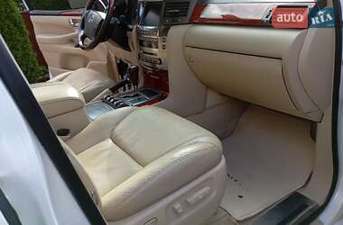 Внедорожник / Кроссовер Lexus LX 2008 в 