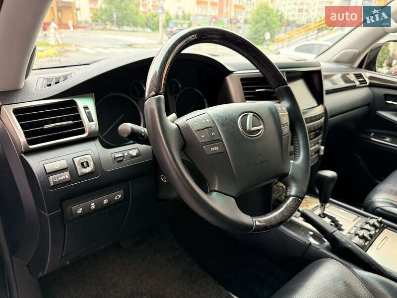 Позашляховик / Кросовер Lexus LX 2012 в Вінниці