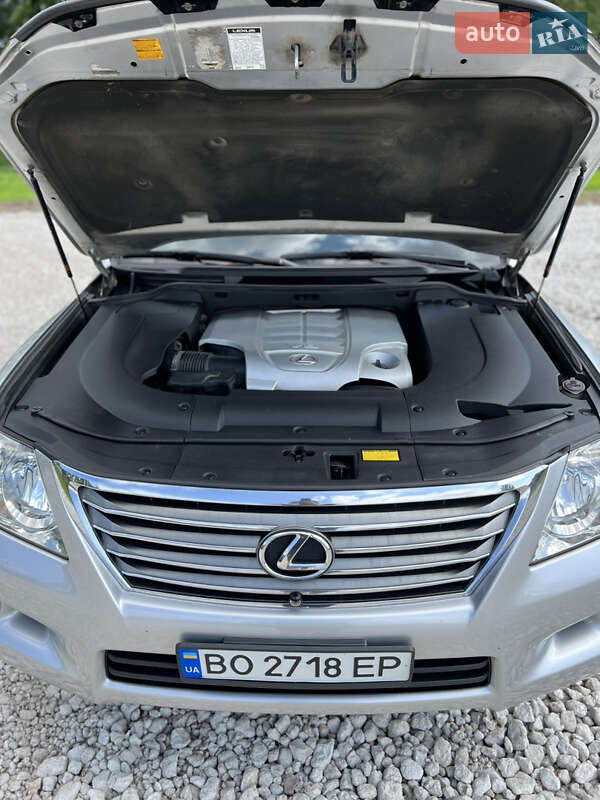 Внедорожник / Кроссовер Lexus LX 2010 в Тернополе