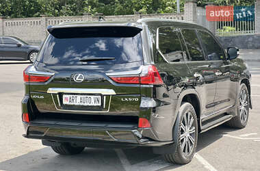 Внедорожник / Кроссовер Lexus LX 2018 в 