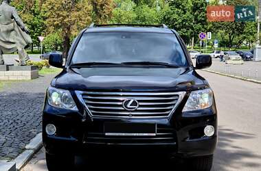 Позашляховик / Кросовер Lexus LX 2010 в 
